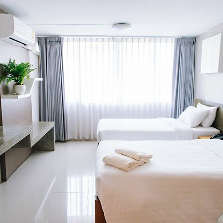 R1 Nimman Hotel Chiangmai Чіангмай Екстер'єр фото